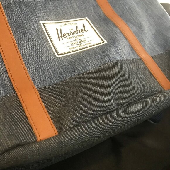 Herschel Backpack Little America Denim Red Stripe Interior 20 x 14.5" Unisex EUC - Picture 4 of 12